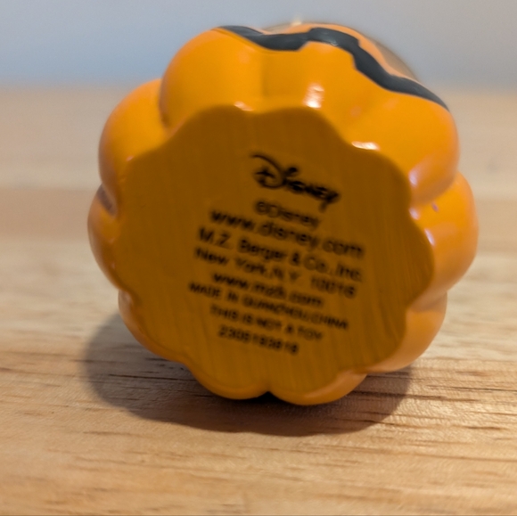 Small Snow Globe - Picture 3 of 3